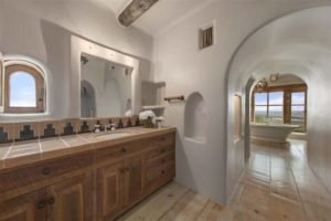 george strait mansion bathroom