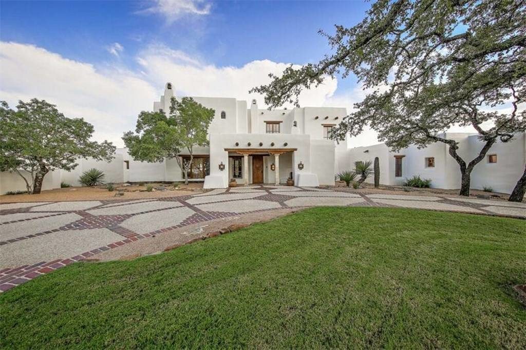 The castle overlooks the Texas Hill Country. 