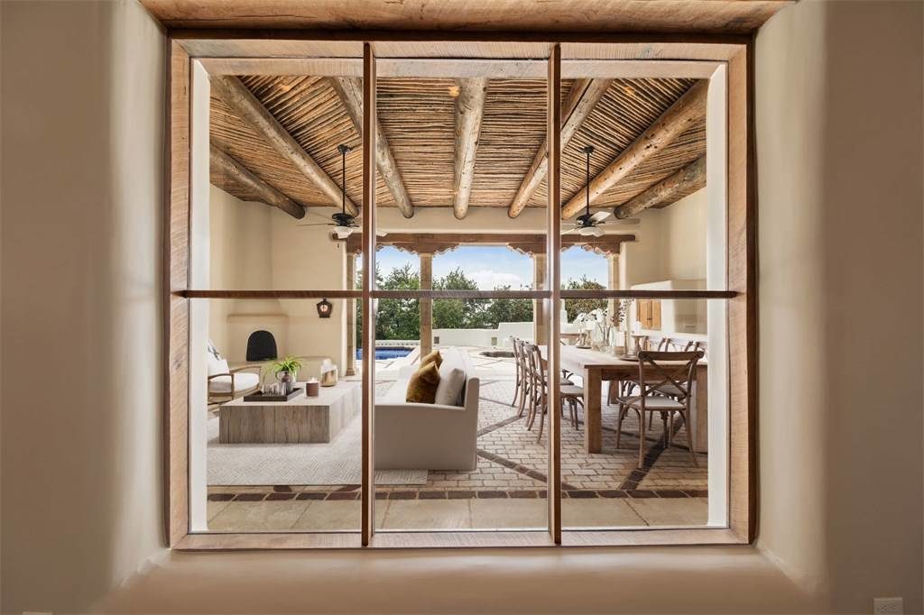 The indoor/outdoor areas blend together in perfect harmony. 