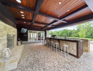 tony buzbee mansion outdoor entertaining