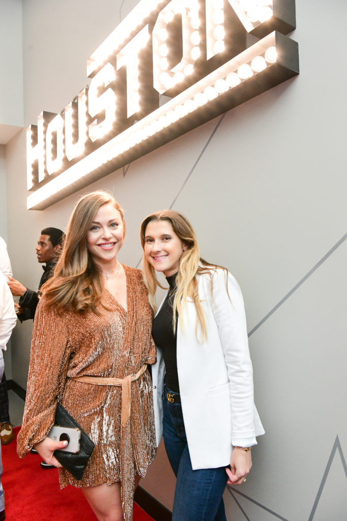 Lexie Sakowitz, Irina Nanca (Photo by Daniel Ortiz)