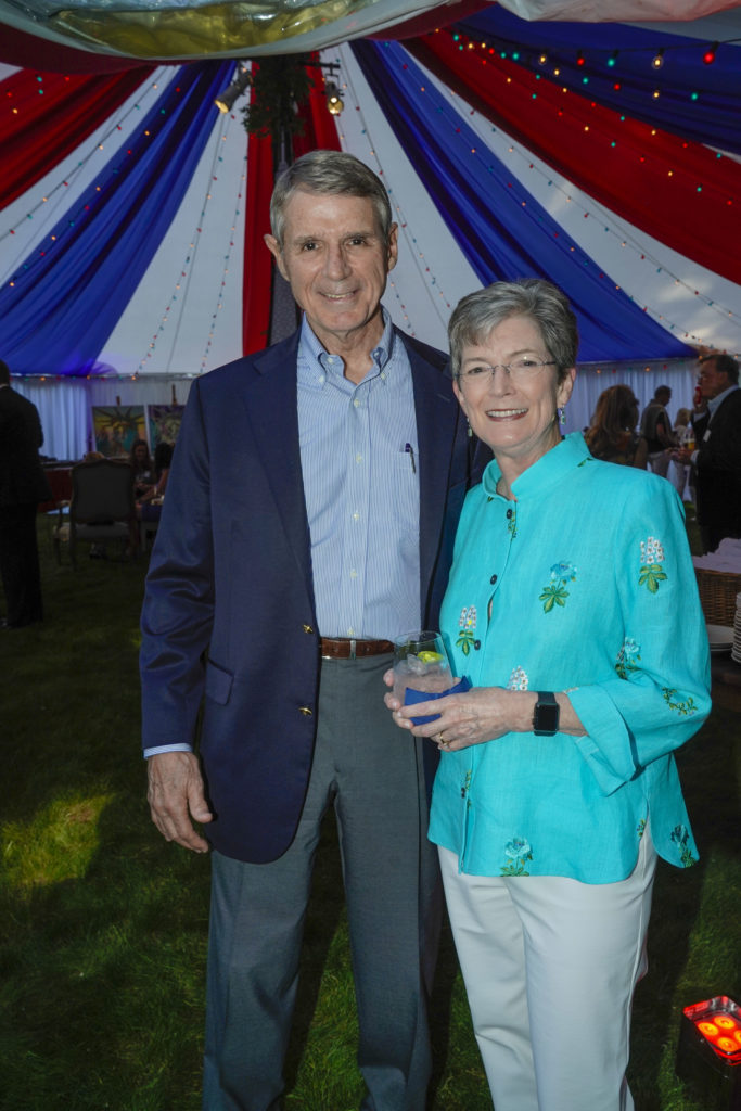Jeff & Ann Dykes (Photo by Riccardo Savi)