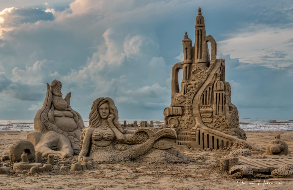 Ziegler Cooper/Paradigm won the Gold Bucket Award (read that best of show) for 'The Little Mermaid.' (Photo by David Holland)