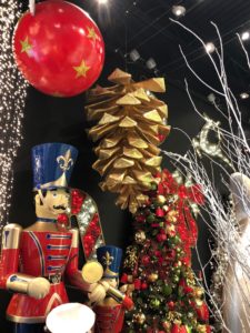 always in season holiday decorations (Photo by Shelby Hodge)