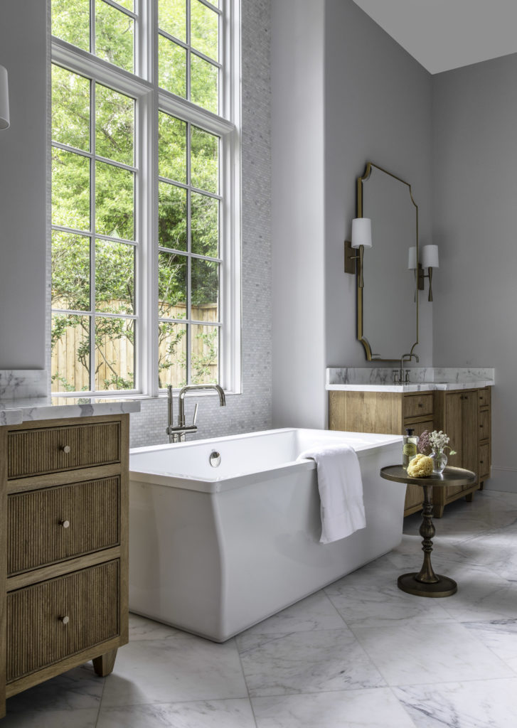 Frankel Building Group's master bath in a Tanglewood home