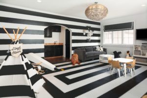 4512 n versailles play room