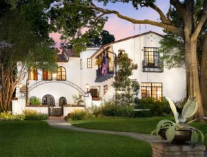 7038 Lakewood (Photo by Jenifer McNeil Baker)