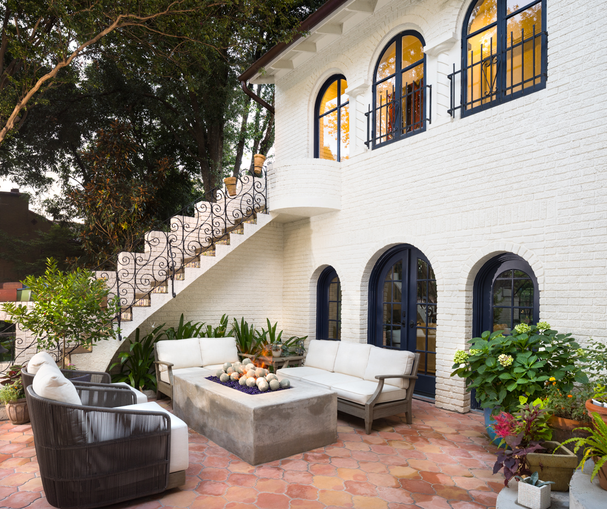 7038 Lakewood (Photo by Jenifer McNeil Baker)