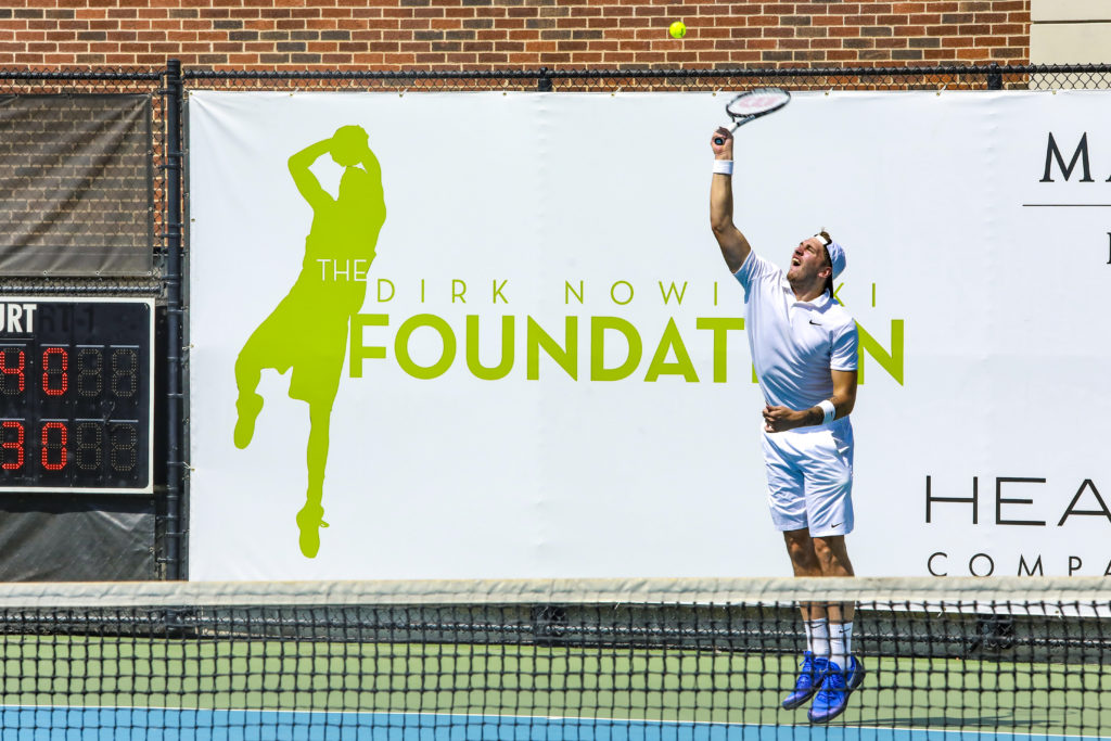The Luka Dončić serve.  (Photo by Brandon Colston Photography)