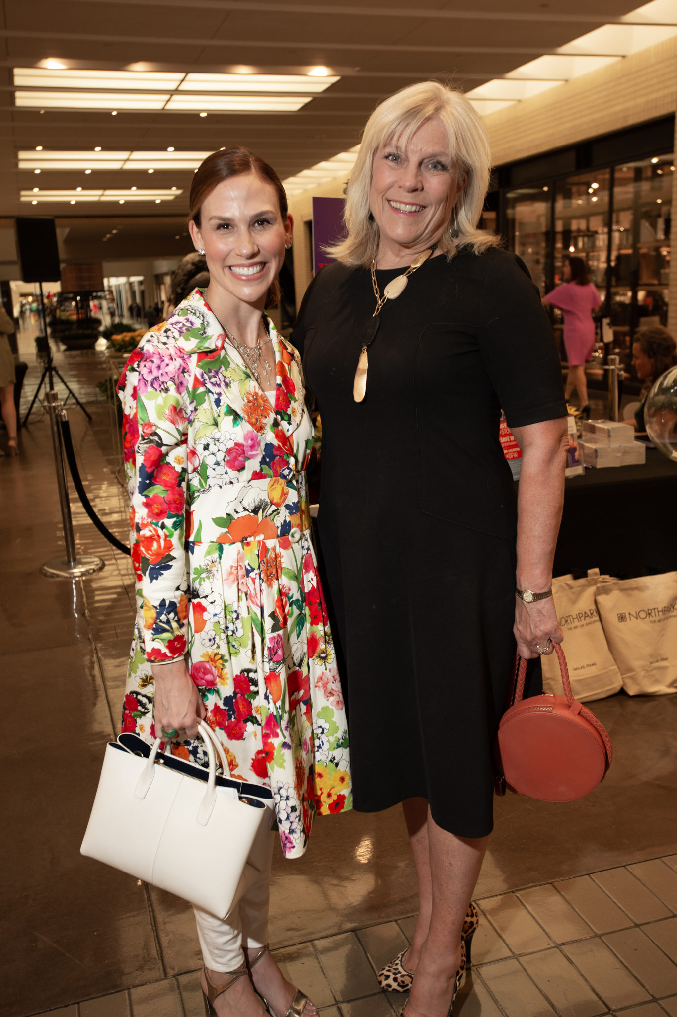 Nina Sachse, Paige Flink