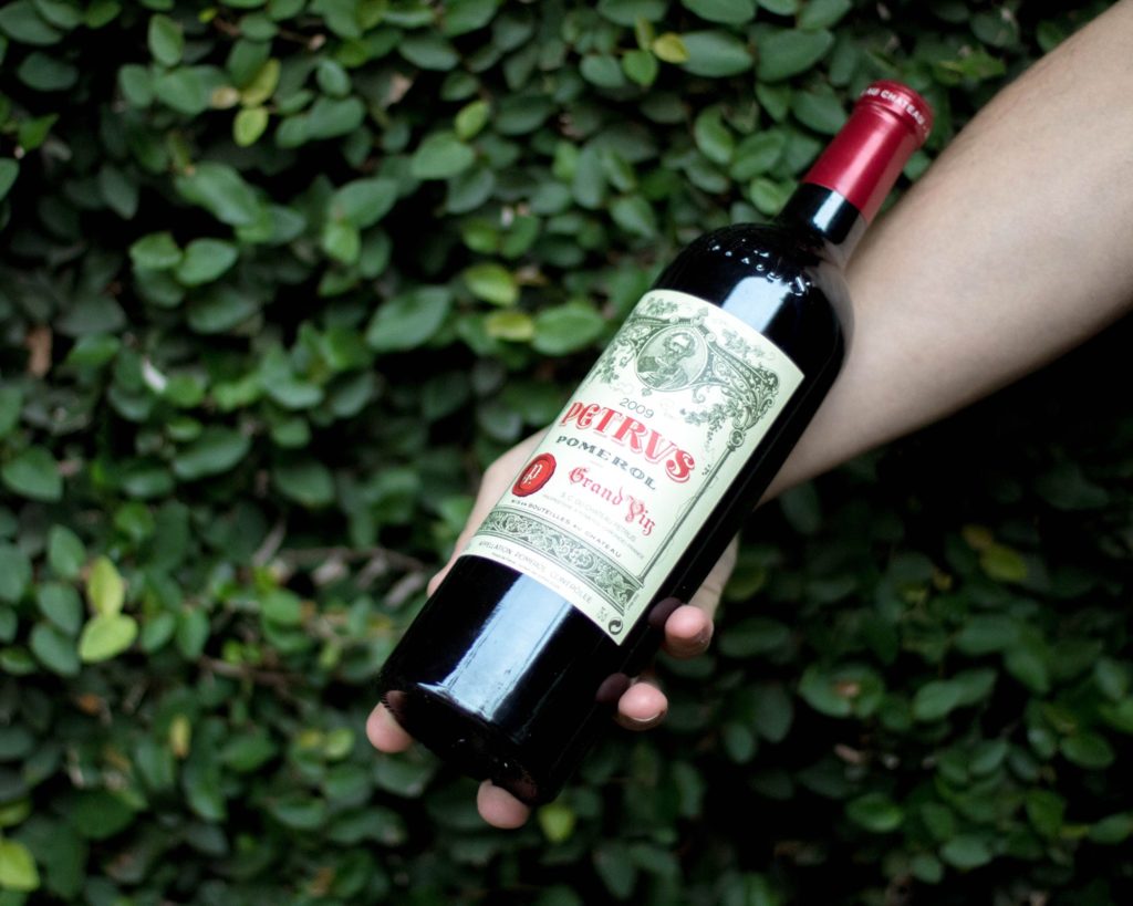 La Grande Rue brings fine wine to The Heights. 