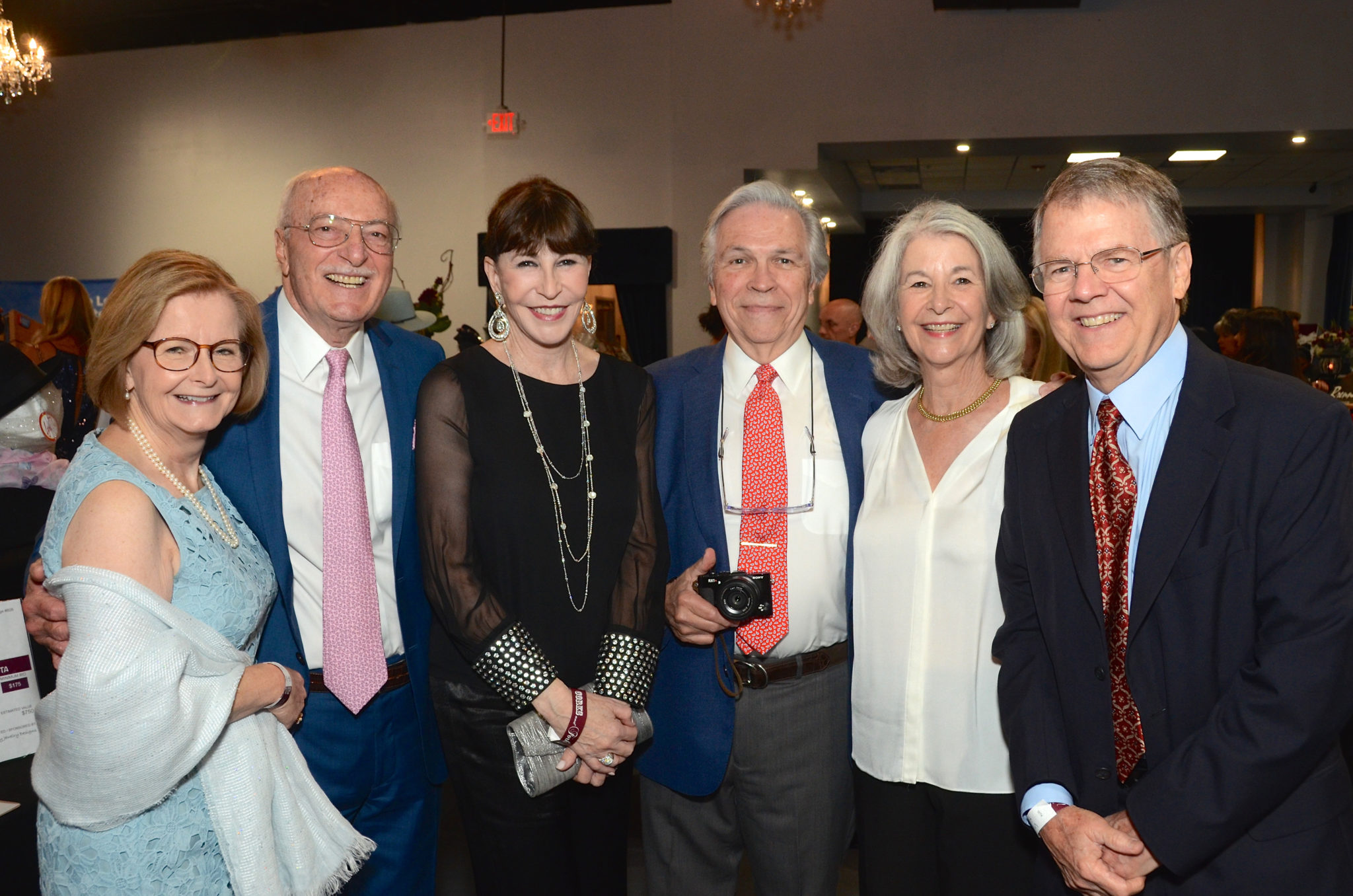 Virginia Hodge, honorees Shafik Rifaat & Shelby Hodge, Len Kowitz & Cathy Hodge, Bruce Nichols (Photo by Roswitha Vogler)