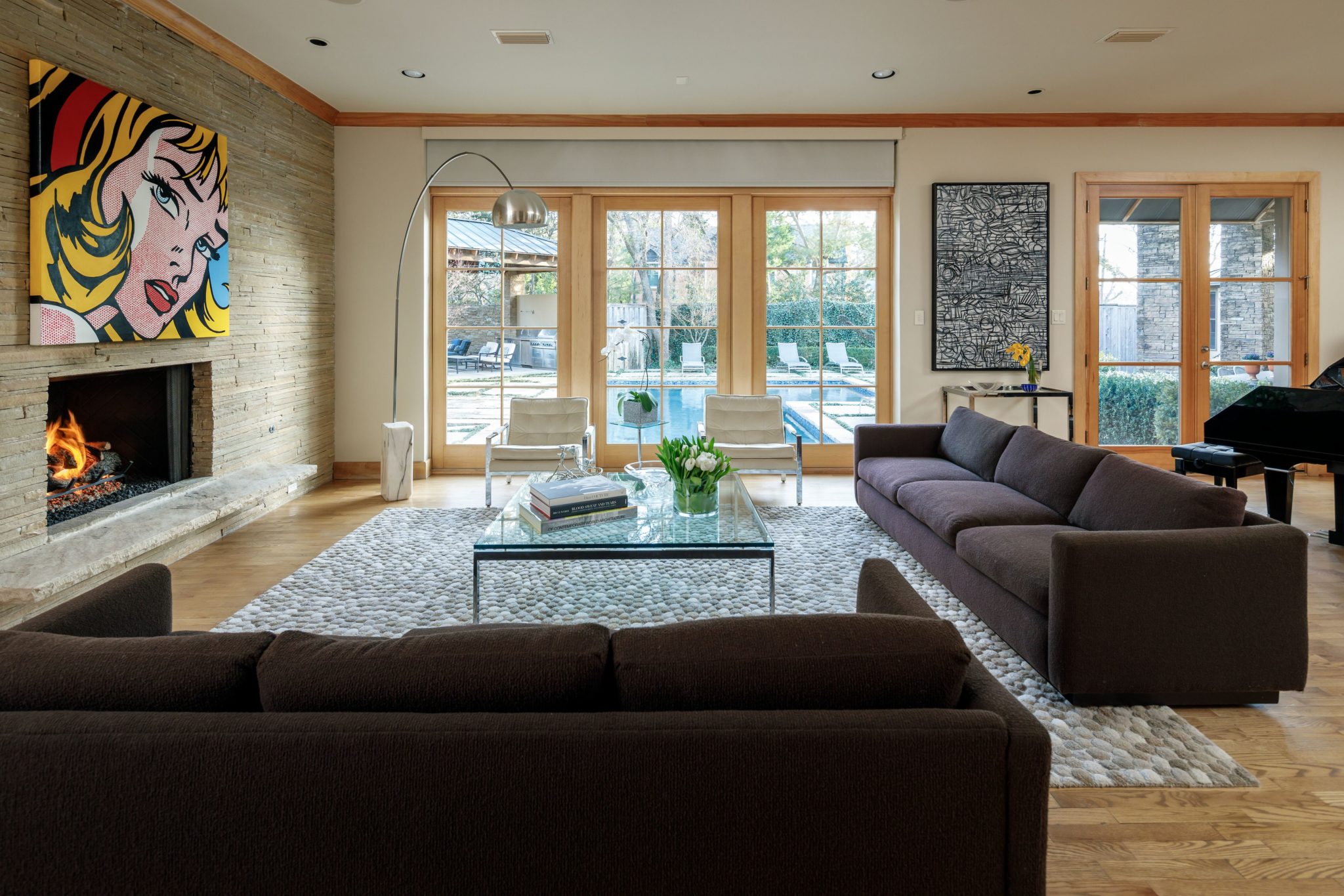 1123 kensington overlooking pool