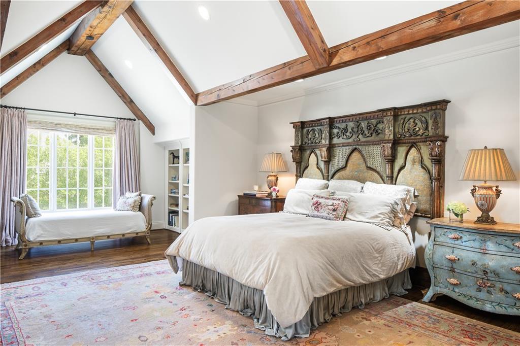 3500 centenary bedroom