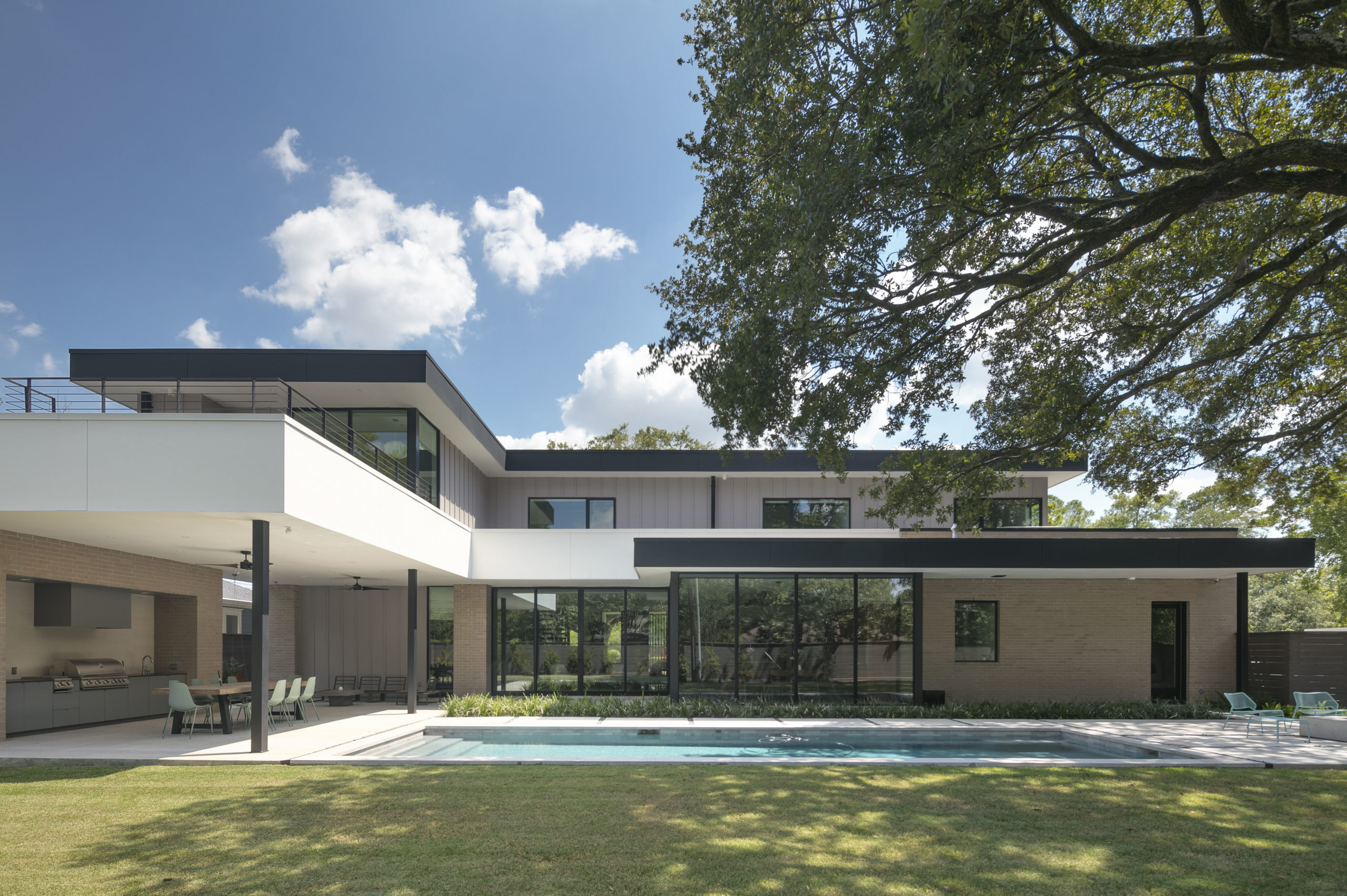 8718 Westview by studioMET (Photo by Benjamin Hill Photography)