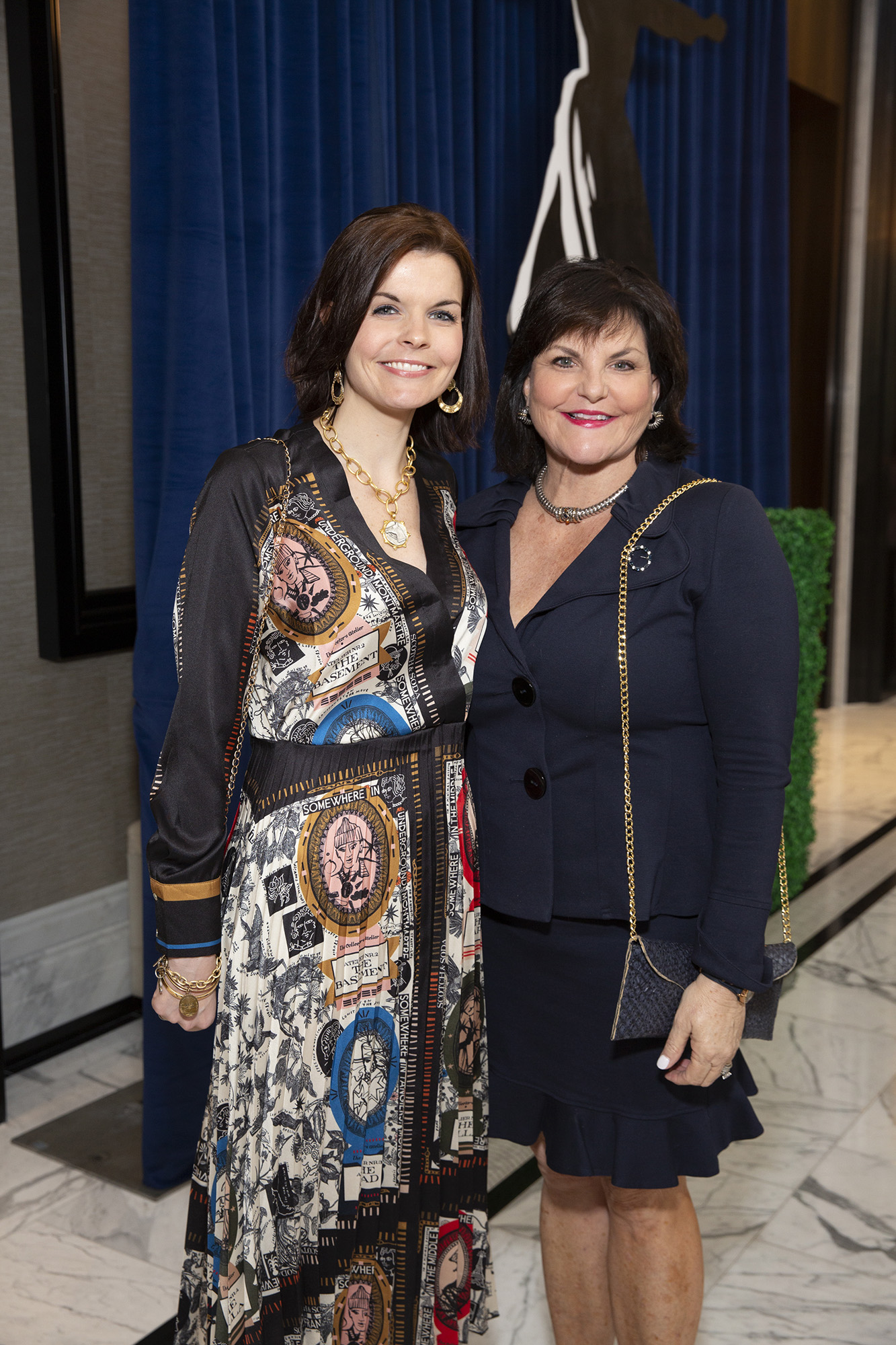Carolyn and Peggy Murphy; Photo by Jenny Antill
