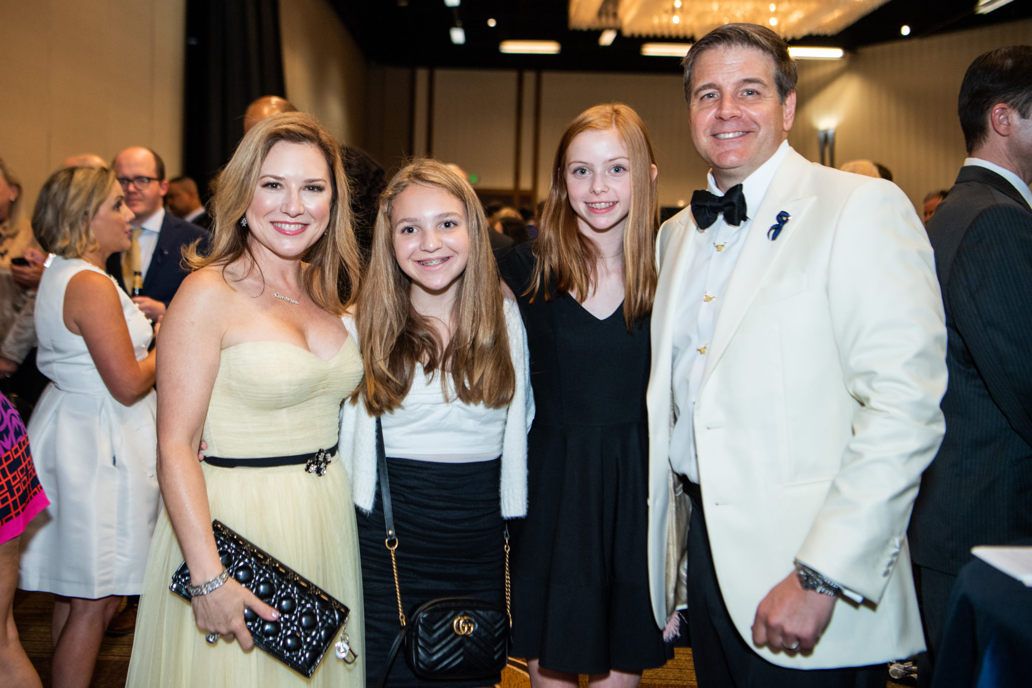 2019 Crime Stoppers Gala, Donae Chramosta, Bella Chramosta, Avery Afseth, Rob Chramosta (Photo by CatchlightGroup.com)