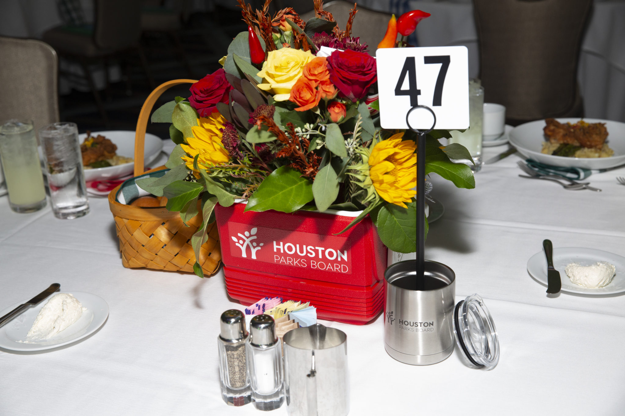 Houston Parks Board 2019 Annual Luncheon Centerpiece (Photo by Jenny Antill Clifton)