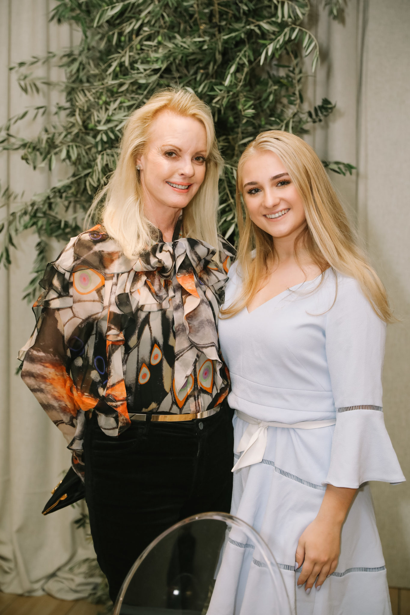 Karen Bradshaw, Mia Andrea at the Galleria Luxe Luncheon (Photo by Johnny Than)
