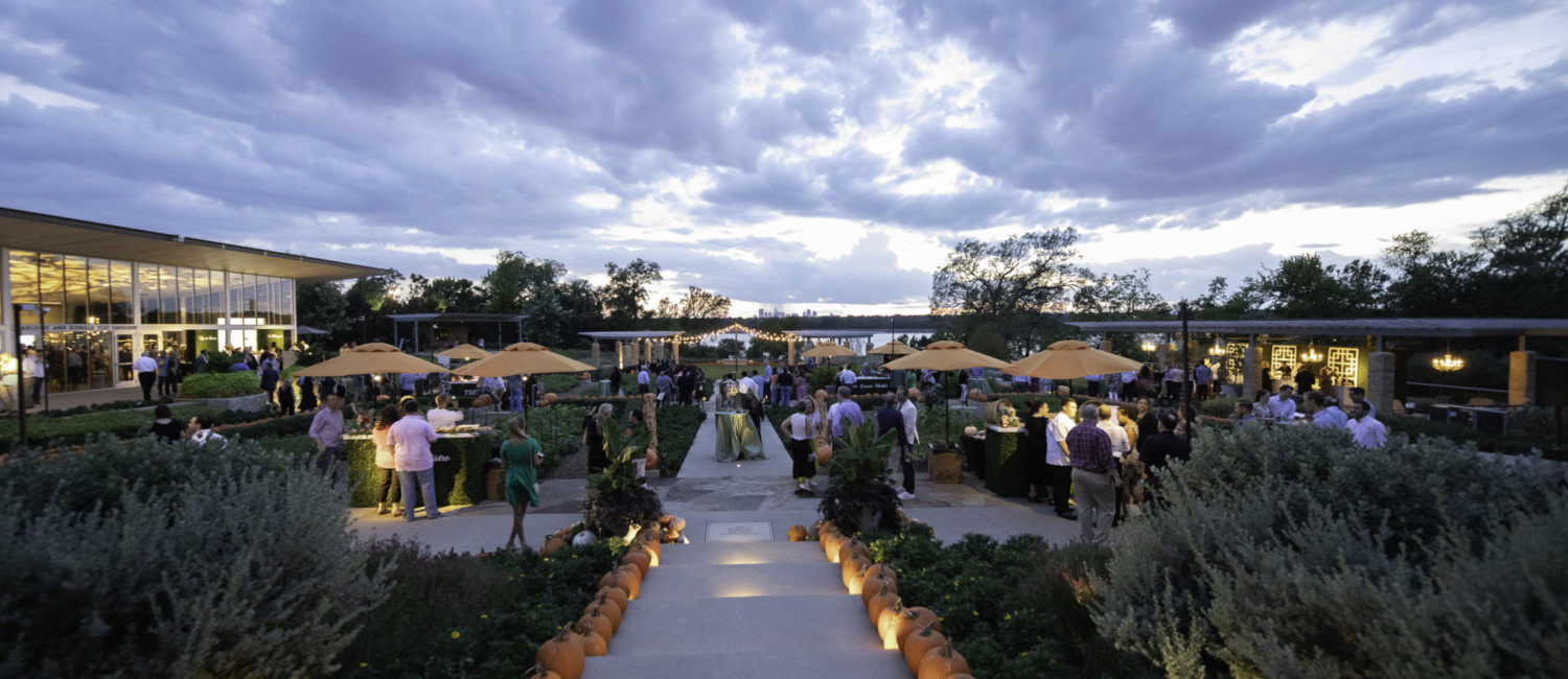 That fall feeling arrived just in time for the North Texas Food Bank’s Harvest event at the Dallas Arboretum and Botanical Garden (Photo by Sterling Steves)