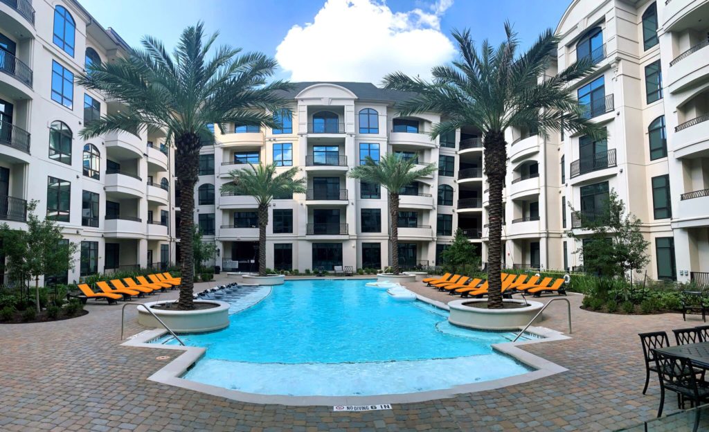 le palais pool