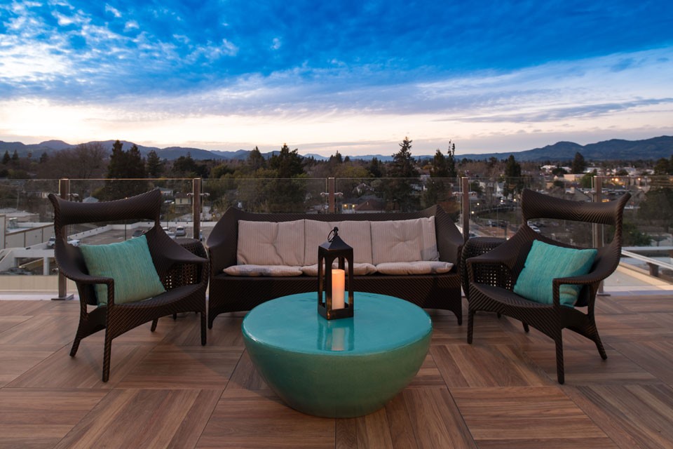 Archer Hotel Rooftop Bar