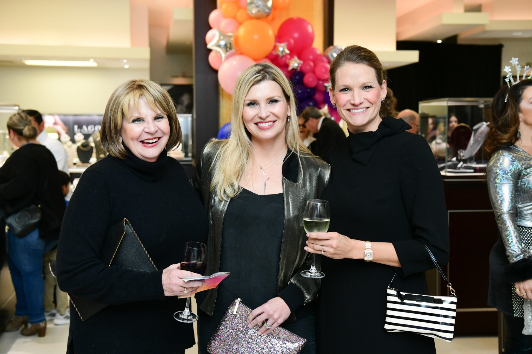 87_LewisJewelersAnniversaryPartyDOrtizPhoto_111419 (Photo by Daniel Ortiz)