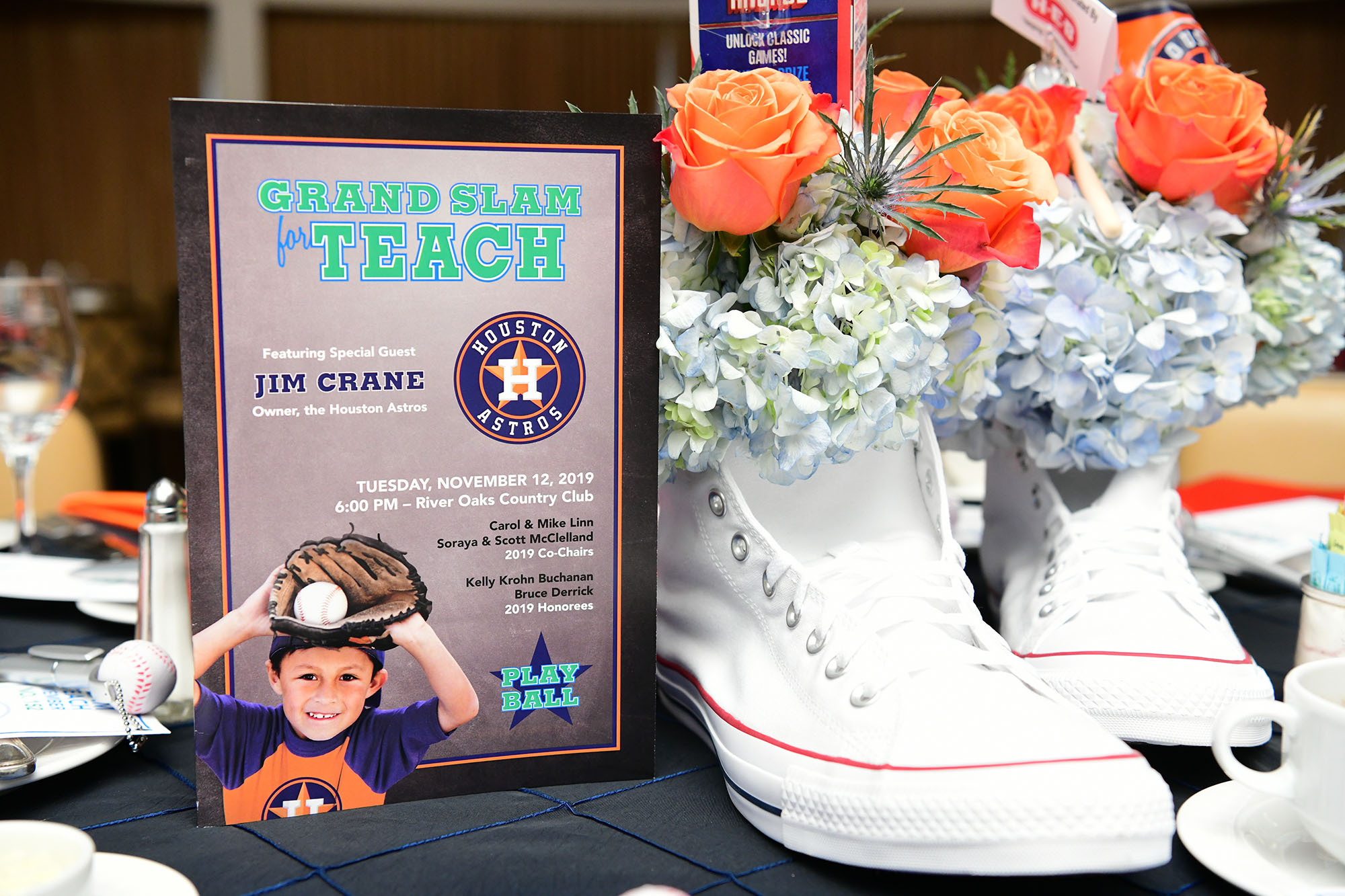 Centerpiece at Grand Slam for TEACH; Photo by Daniel Ortiz