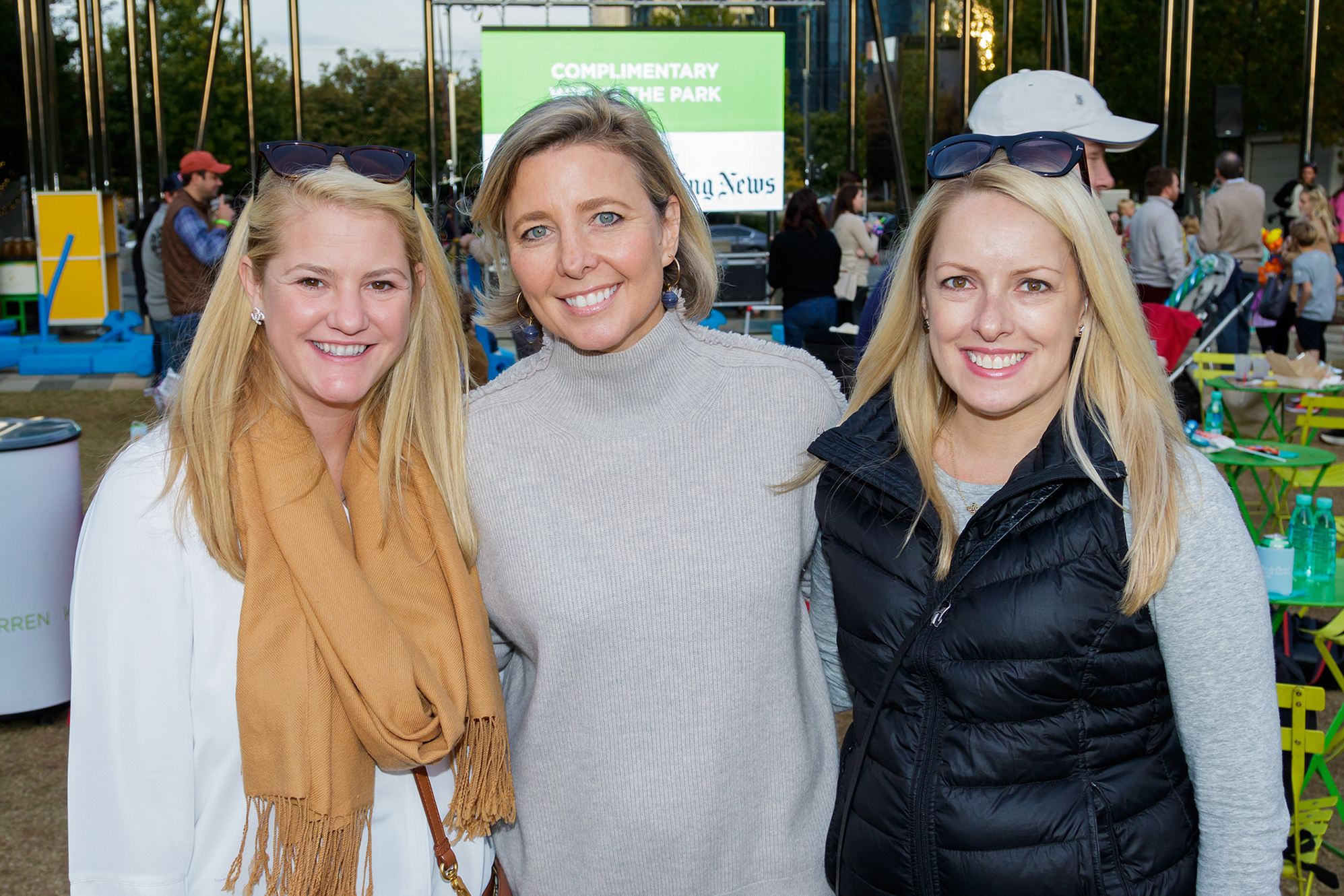 Jenny Ozee, Kitt Sawers, Sara Stewart (Photo by WJNPHOTO)