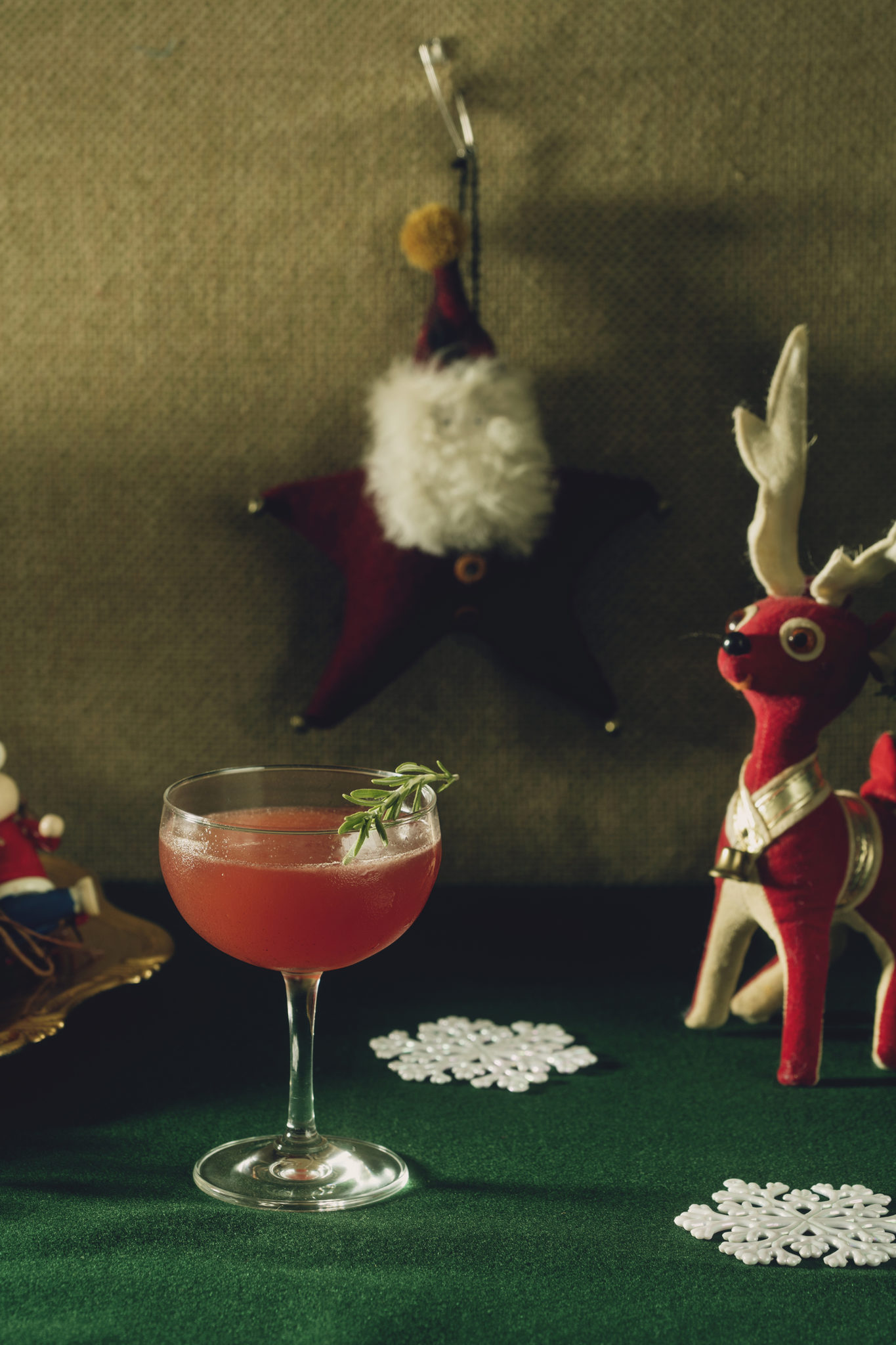 MIRACLE – Christmopolitan – Melissa Hom