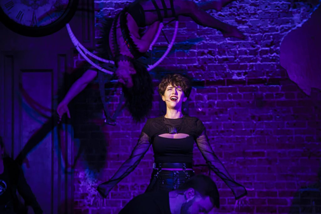 Pulsate – Donna Bella Litton, Edward Vivas (Photo by Claire Logue)