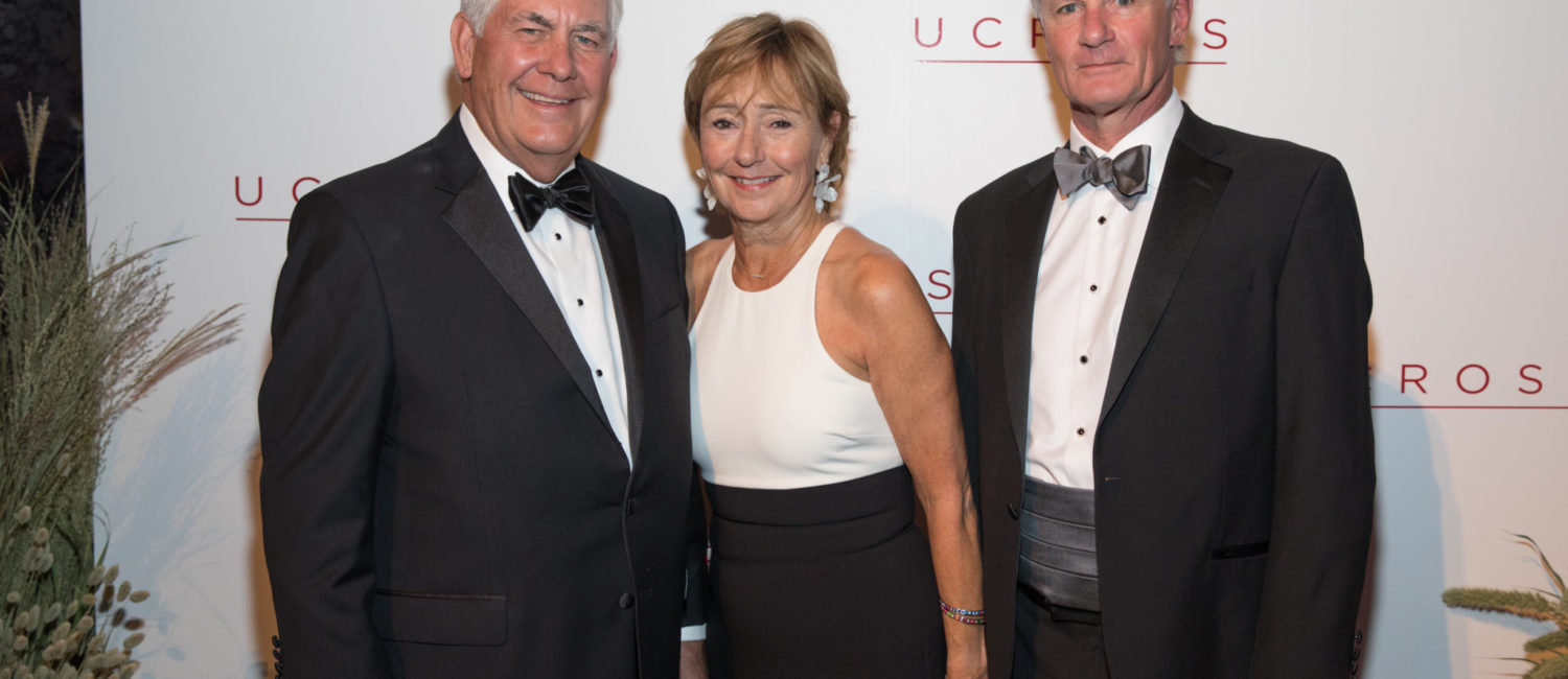 Rex Tillerson, Connie and Roger Plank (Photo by Rick Kern/Getty Images for Ucross)