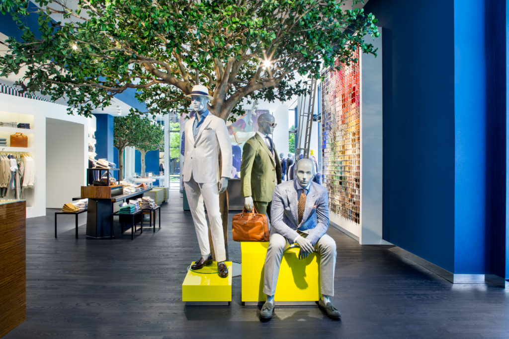 The modern and vibrant interior of Suitsupply Dallas (Photo by Suitsupply)