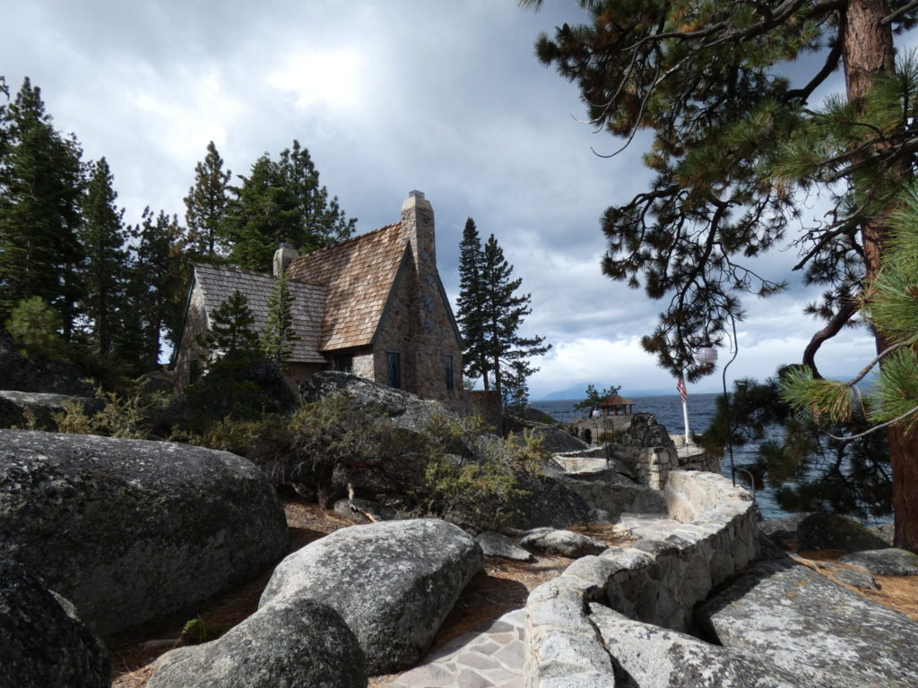 Thunderbird Lodge