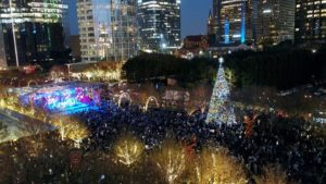 klyde warren christmas tree