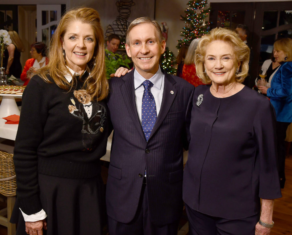 Paige Fertitta, Dr. Peter Pisters, Patsy Fourticq  (Photo by Dave Rossman)