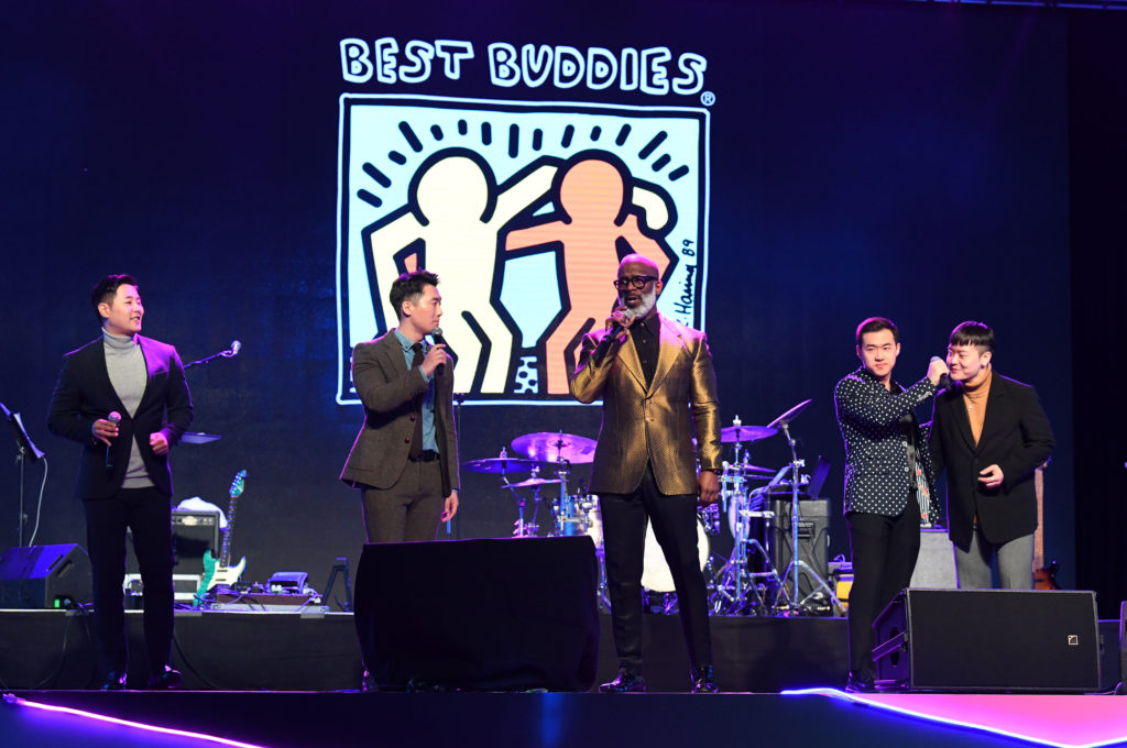 Bebe Winans and Korean Soul performing (Photo by Kristina Bowman)