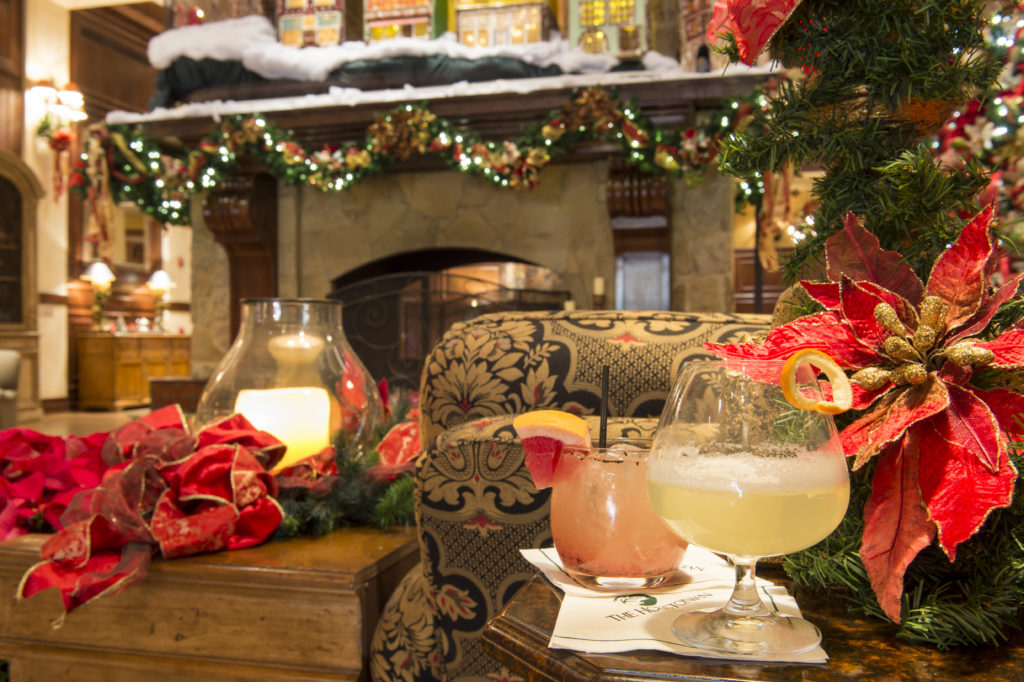 The Great Room Lobby decor sets a cozy backdrop for cocktails. (Photo courtesy The Houstonian Hotel, Club & Spa)