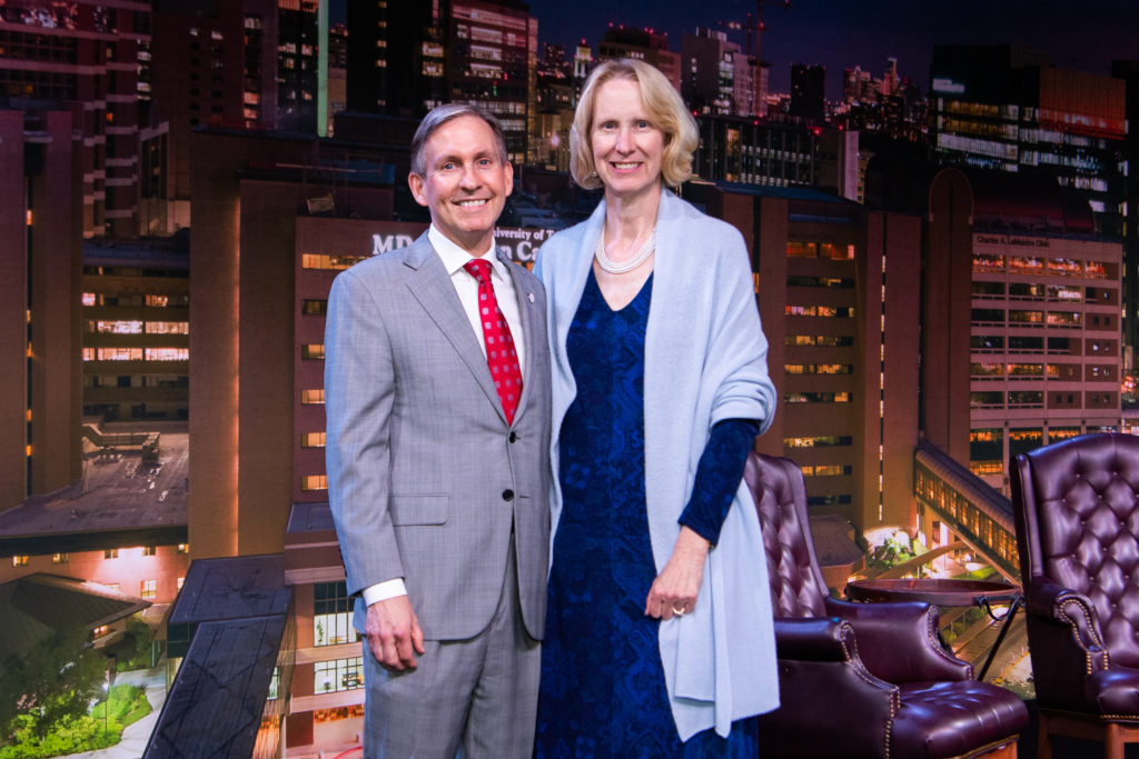 Dr. Peter Pisters and Dr. Katherine Pisters (Photo by Michelle Watson/CatchLightgroup.com)