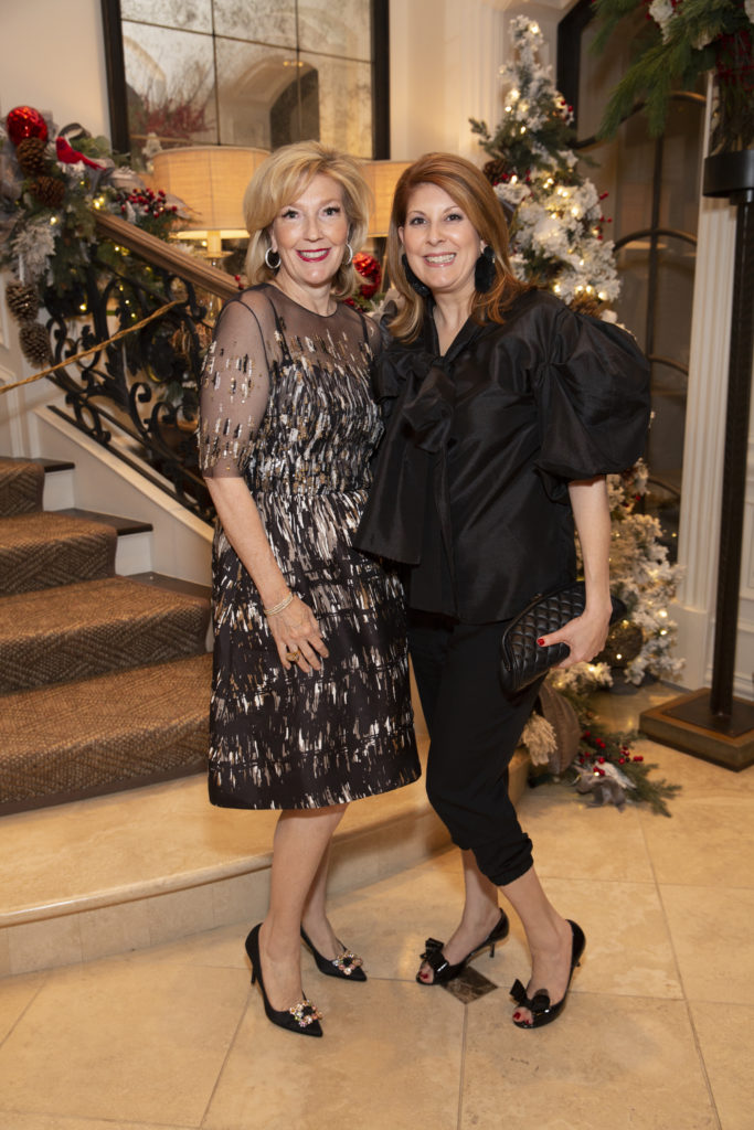 Kathryn Smith, Christina Sacco (Photo by Jenny Antill Clifton)