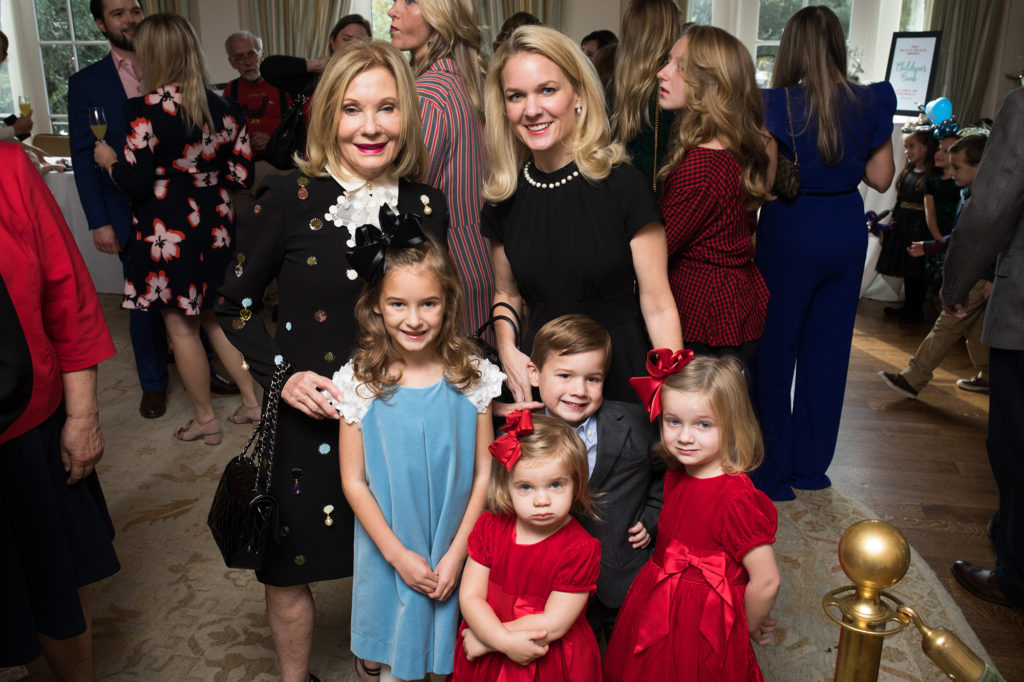 Jan Rhodes, Ashley Oliver, Evan Oliver, Drew Oliver, Payton Valentine, Presley Valentine (Photo by Leah Wilson)