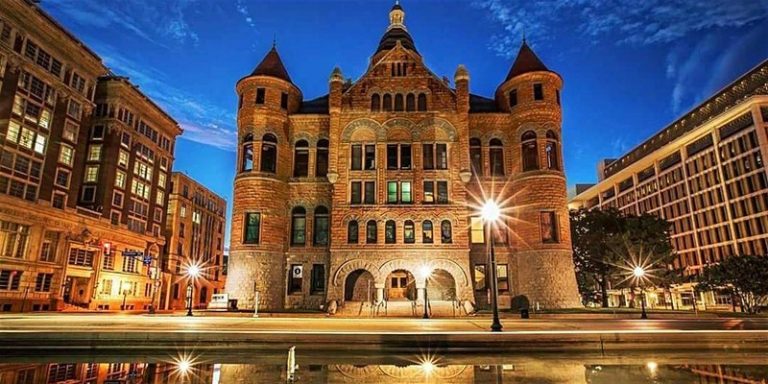 New Year&#039;s Eve 2020 Champagne Life: ROYALTY at the Castle - PaperCity Magazine