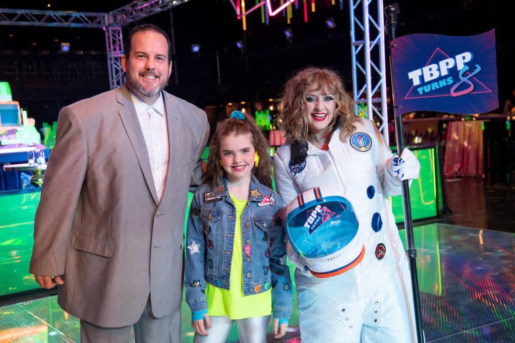 Colin, Lizzie, and Paige Chenault (Photo by Bruno )