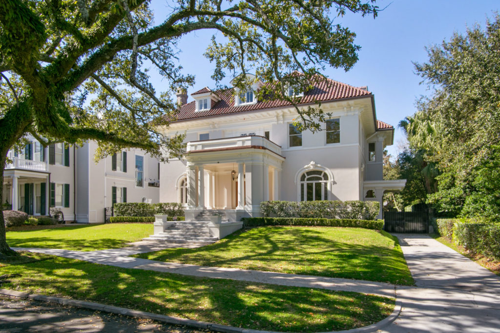 18 Audubon Place