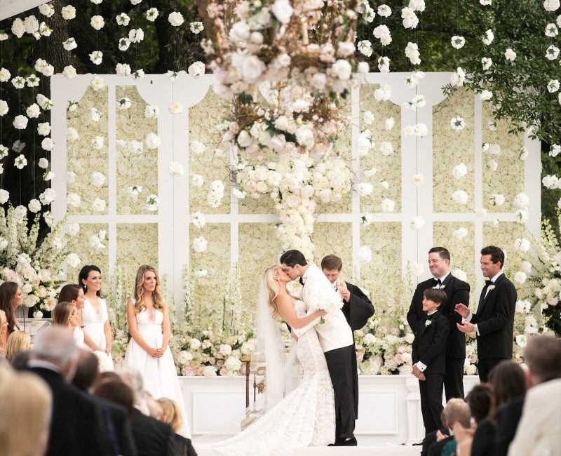 176 4×6 057_1160_(c)JohnCainPhotography_05.25.2019_SchlegelWedding_Retouched (Photo by John Cain)