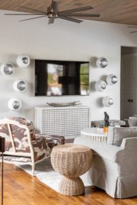 1901VersaillesPlace-30 (Photo by Jen Burner)