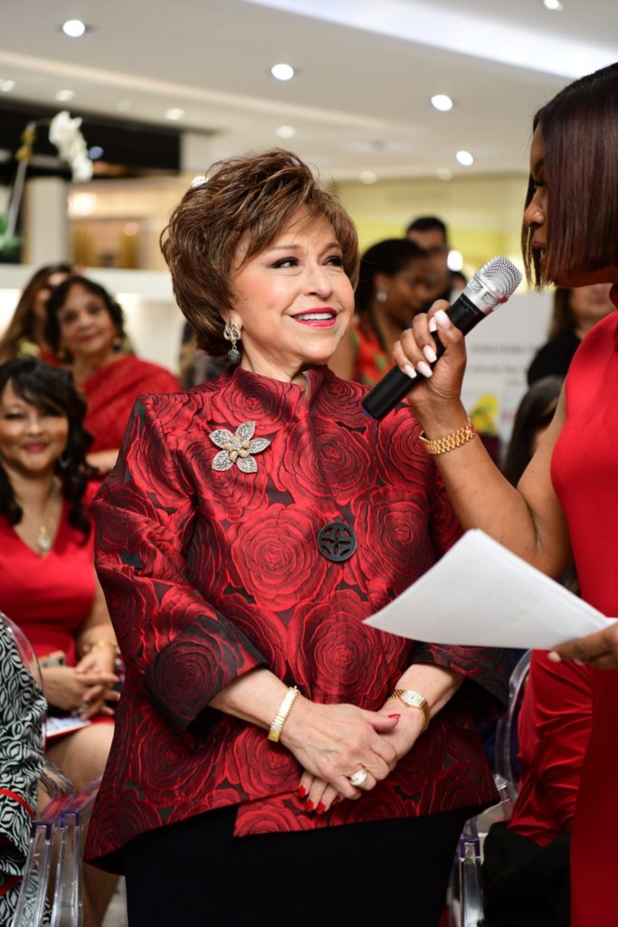 Sweetheart Icon Trini Mendenhall (Photo by Daniel Ortiz)