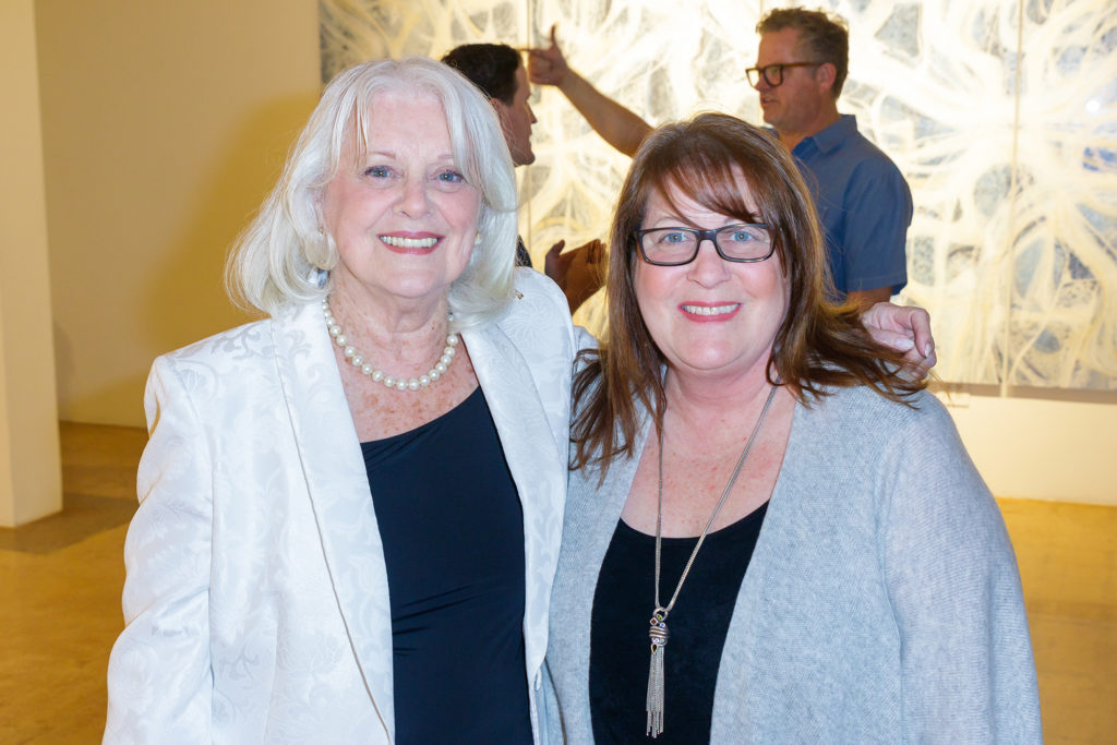 Mimi Martin, Christine Grindinger