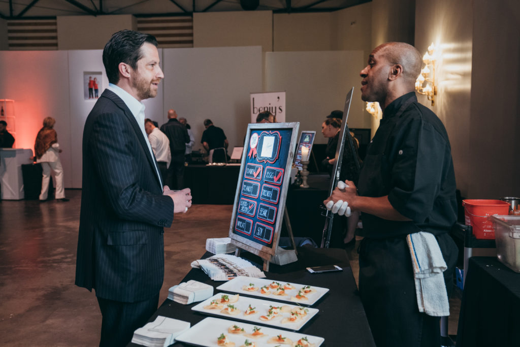 Several hundred guests experimented with the allergy-limiting cocktail buffet. (Photo by Chinh Phan)