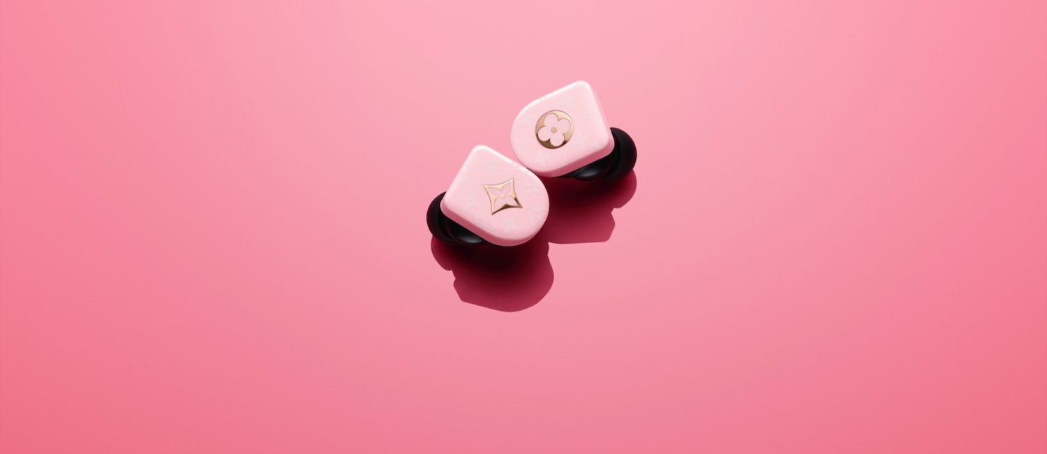 notes on fashion – 244 4×6 KEEP BACKGROUND LV Earphones Horizon Pink